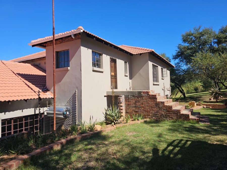 4 Bedroom Property for Sale in Rietfontein AH North West